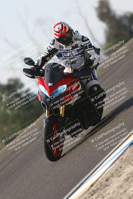 media/Nov-02-2025-Lets Ride (Sun) [[f7a3caa734]]/C Group/1140am (Turn 2 Inside)/